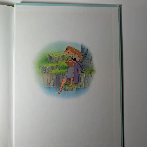Disney Sleeping Beauty - Kids Hardcover Book 1988 - Picture 4 of 7